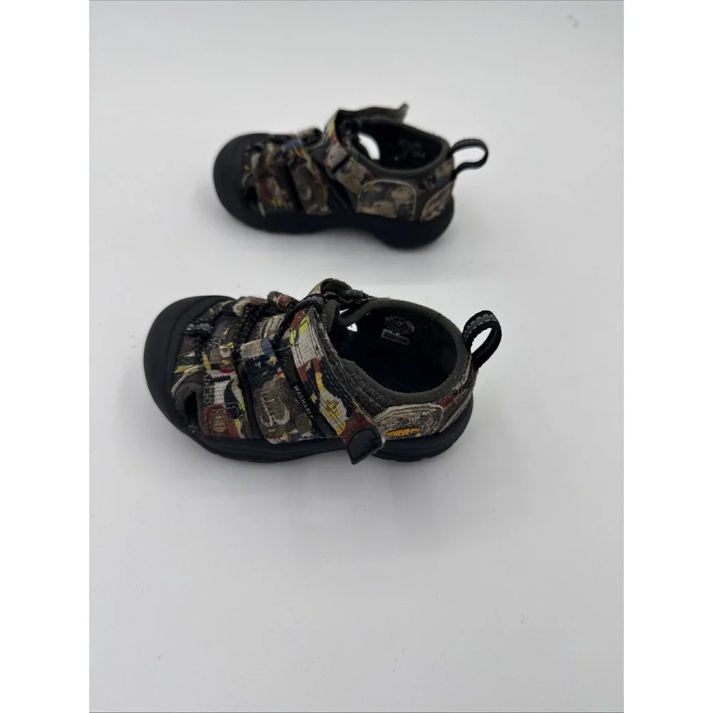KEEN Newport H2 Toddler Size 6 hiking sandals Neighbors Print Outdoors
